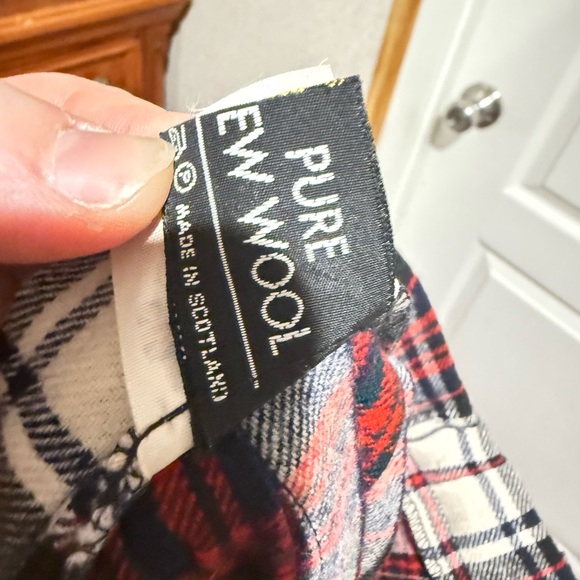 Gael Ladies Kilt 100% Pure Wool 80s Vintage Size 14 Made in Scotland - Picture 7 of 7